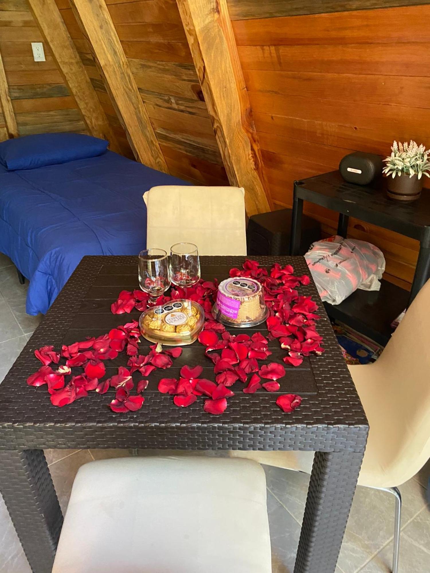 Cabanas Alpina, Romantica Y Acogedora A 10 Minutos Del Centro Тепоцтлан Екстериор снимка